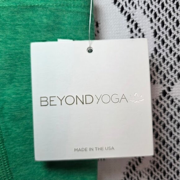 NWT Beyond Yoga Spacedye Walk and Talk Capri Leggings XL - Picture 7 of 14